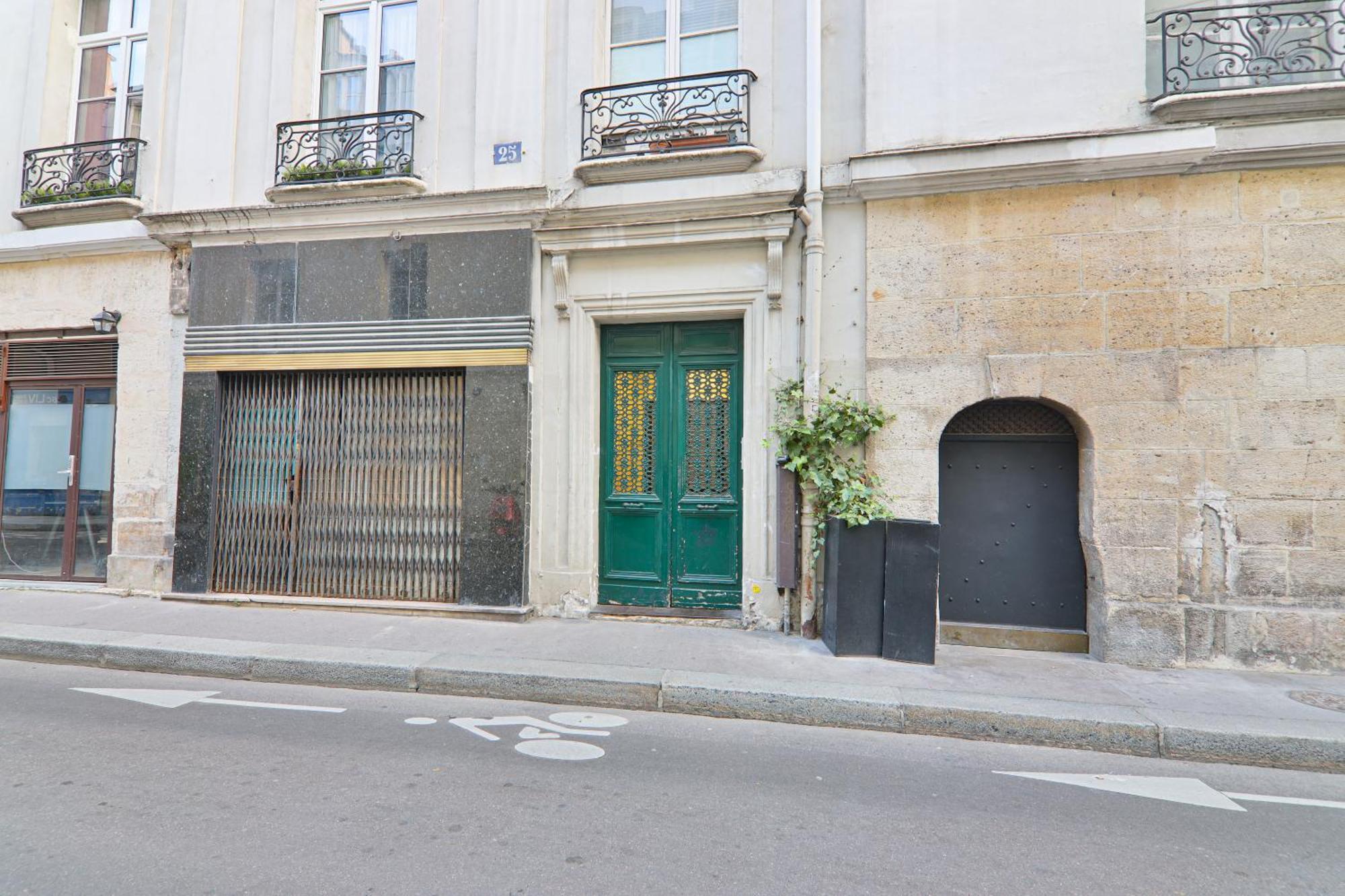 Appartement Quartier Place Des Vosges Paris Exterior photo